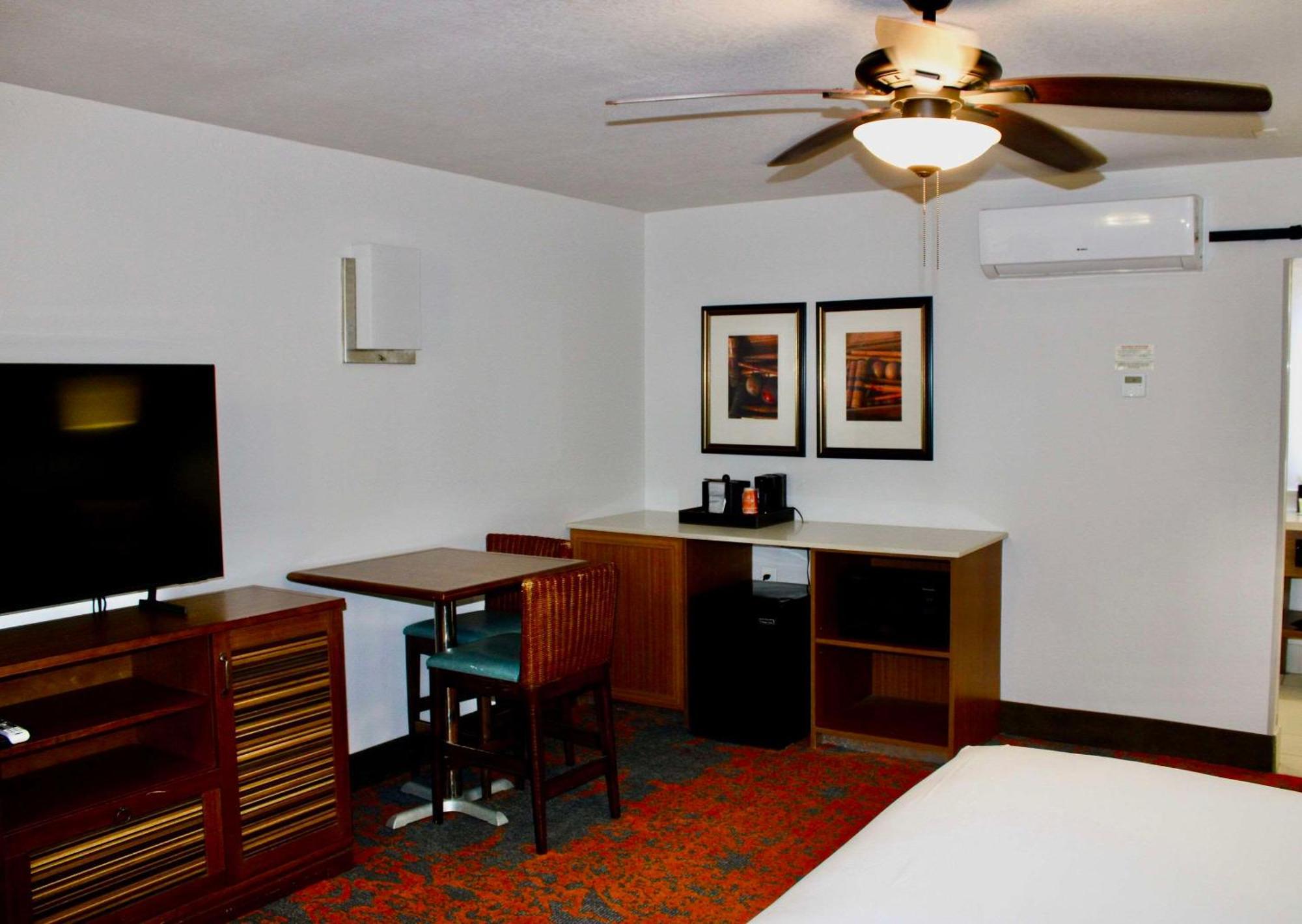 Seafarer Inn & Suites, Ascend Hotel Collection Jekyll Island Buitenkant foto